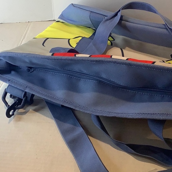 NWT Disney Insulated Tote Bag - Picture 4 of 12